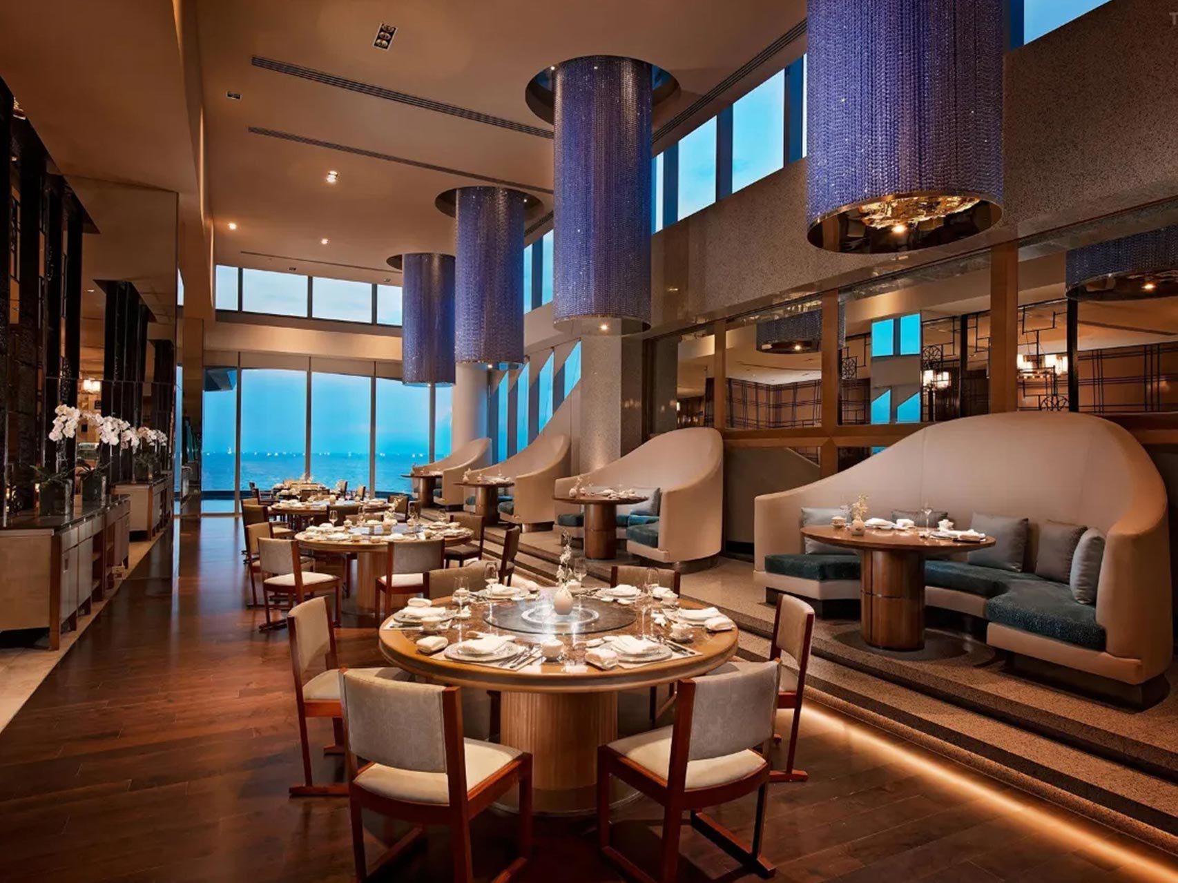 Manila Conrad Hotel Restaurant Furniture